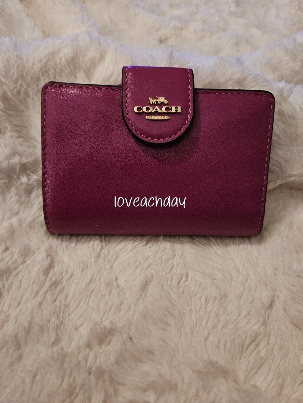 COACH☆Magenta Medium Corner Zip Wallet - NEW!